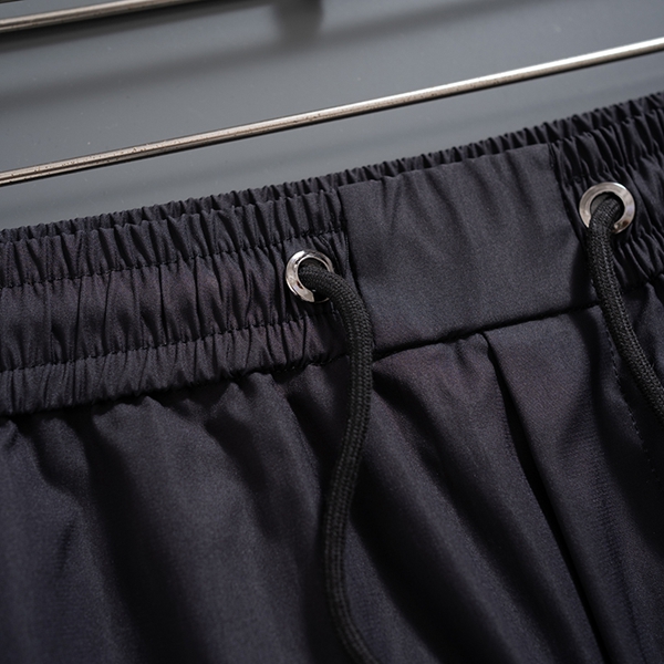 ブランドハーフパンツ側面デザイン